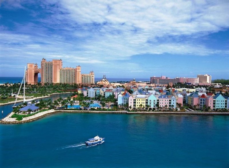 HARBORSIDE RESORT AT ATLANTIS in Paradise Island, Nassau (Bahamas) Pool