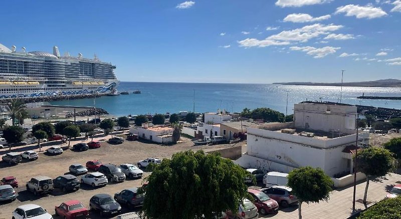 Apartamentos Tao Laia in Puerto del Rosario, Fuerteventura Strand