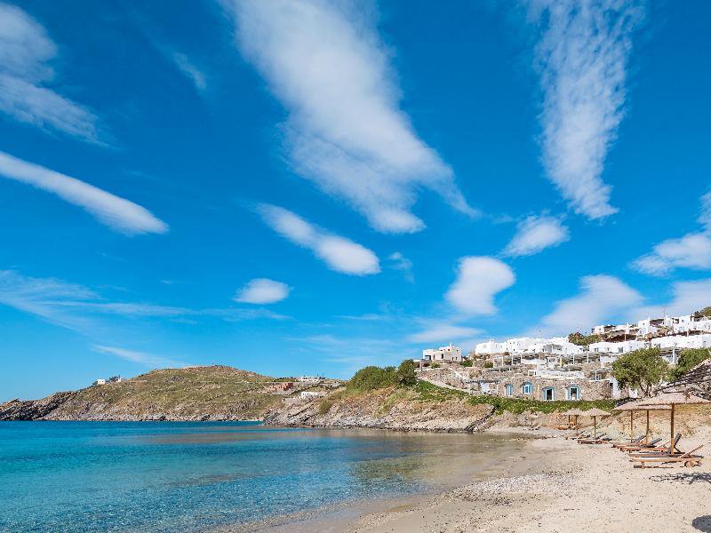 Casa Del Mar Mykonos Seaside Resort in Agios Ioannis, Mykonos Strand