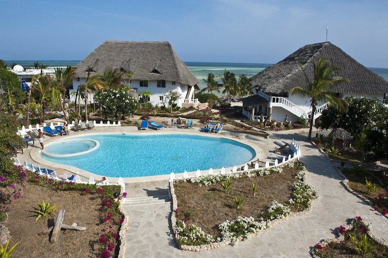 Jacaranda Beach Resort in Watamu, Mombasa (Kenia) Pool