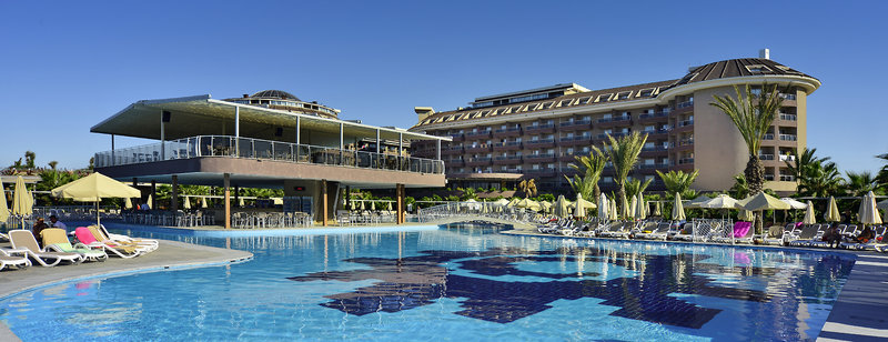 Sunmelia Beach Resort in Kizilagaç, Antalya Pool