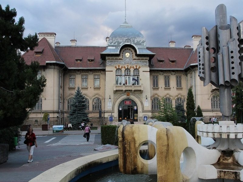 Central Plaza in Piatra Neamt, Sibiu Außenaufnahme