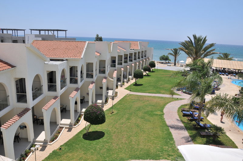 Radisson Beach Resort Larnaca in Larnaca, Larnaca (Süden) Außenaufnahme