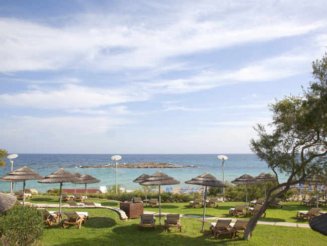 Capo Bay Hotel in Protaras, Paphos (Süden) Strand