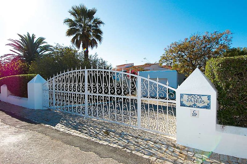 Carvoeiro Clube - Casa Janus in Carvoeiro, Faro Außenaufnahme