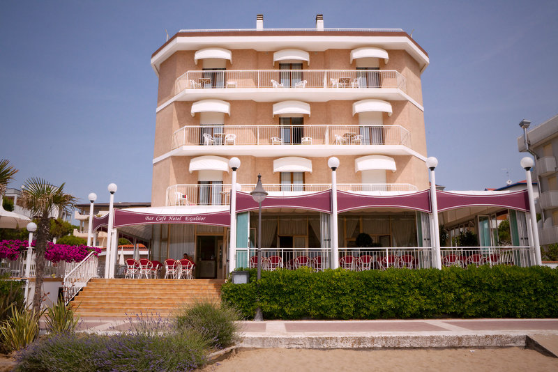 Hotel Excelsior in Caorle, Venedig Außenaufnahme