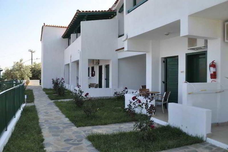 Skiathos Club Hotel and Suites in Vasilias, Skiathos Außenaufnahme