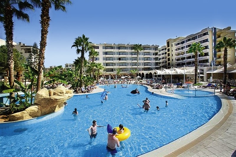 Atlantica Oasis Hotel and Gardens in Limassol, Larnaca (Süden) Pool