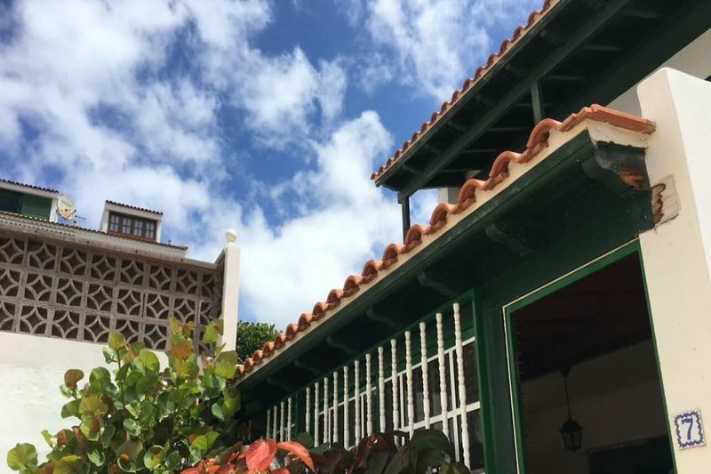 Arena Nest Hostel in Santiago del Teide, Teneriffa Süd Außenaufnahme