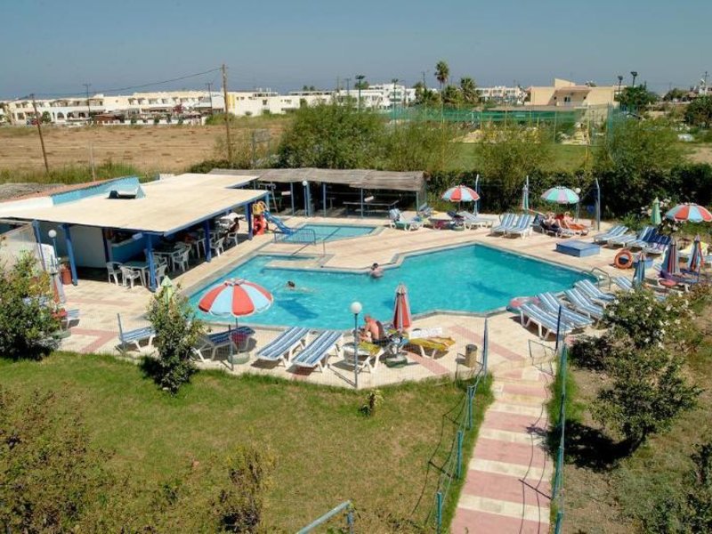 Golden Sun in Tigaki, Kos Pool