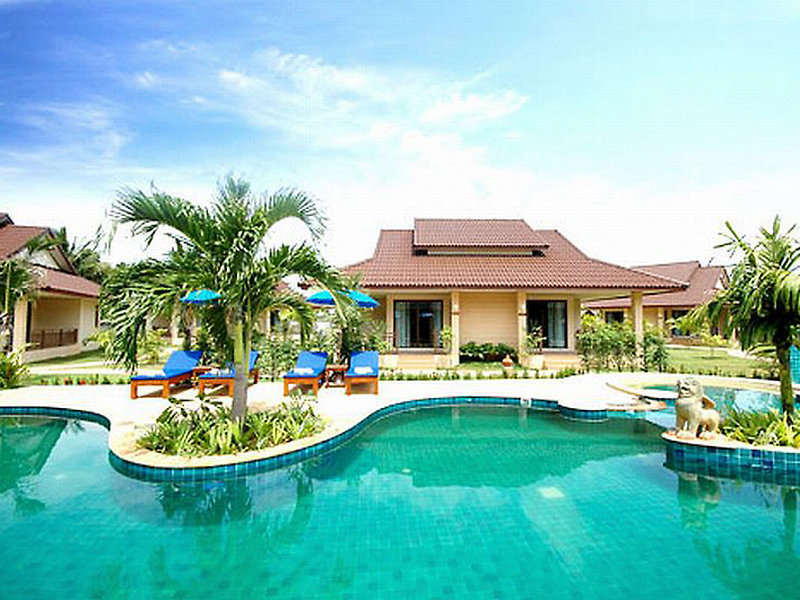 Blu Pine Villa & Pool Access in Kata Beach, Phuket (Thailand) Außenaufnahme