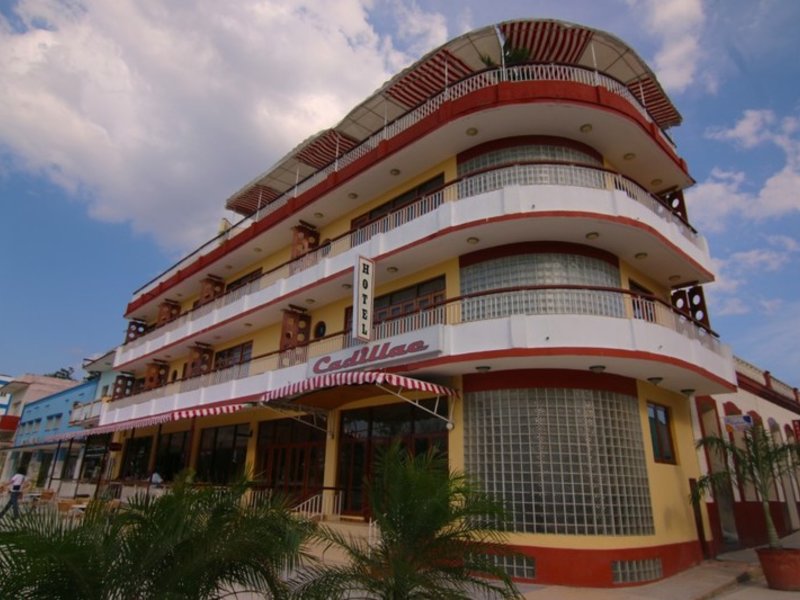 Hotel E Cadillac in Las Tunas, Holguin Außenaufnahme