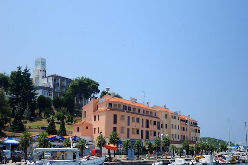 Apartments Riva in Vrsar, Pula (Kroatien) Außenaufnahme