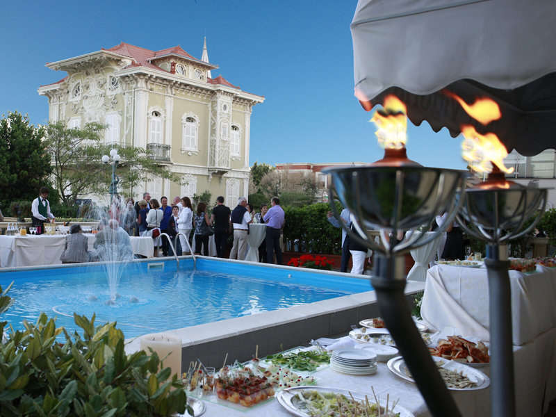 Grand Hotel Vittoria in Pesaro, Bologna Pool