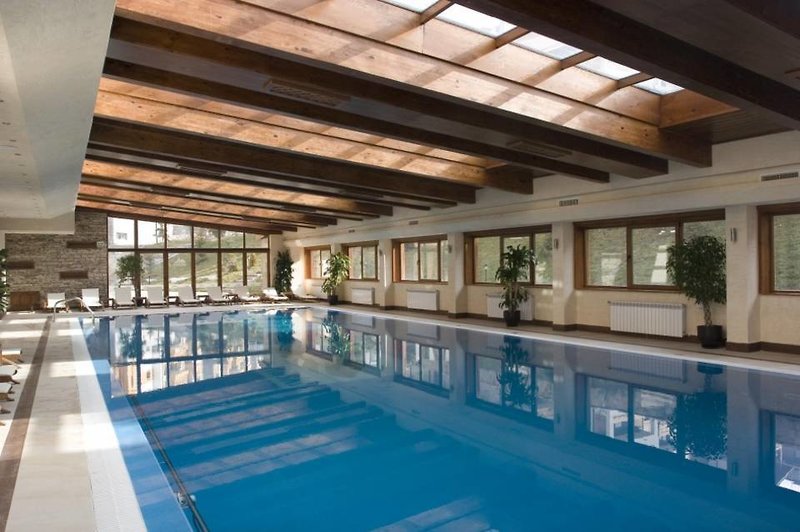 Spa Resort St. Ivan Rilski - Half Board & All Inclusive in Bansko, Sofia Hallenbad