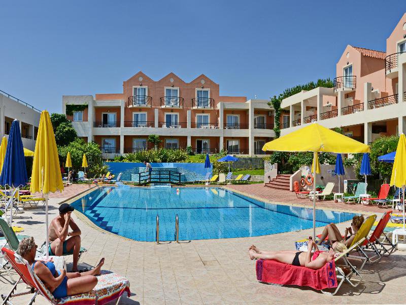 Pegasus Hotel in Kato Stalos, Chania (Kreta) Außenaufnahme