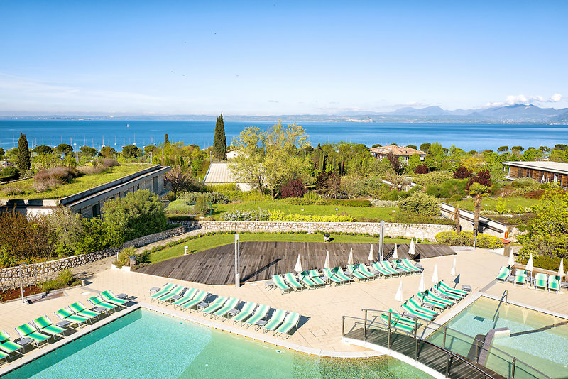 Parc Hotel Germano Suite & Apartments in Bardolino, Verona Pool