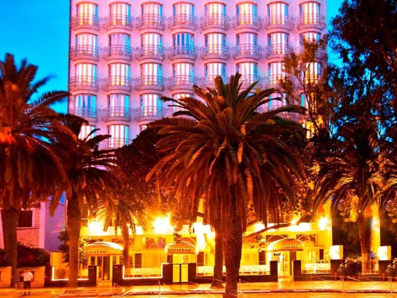 La Maison Blanche in Tunis, Tunis (Tunesien) Außenaufnahme