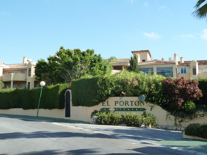 Apartamentos El Porton in Mijas, Malaga Außenaufnahme