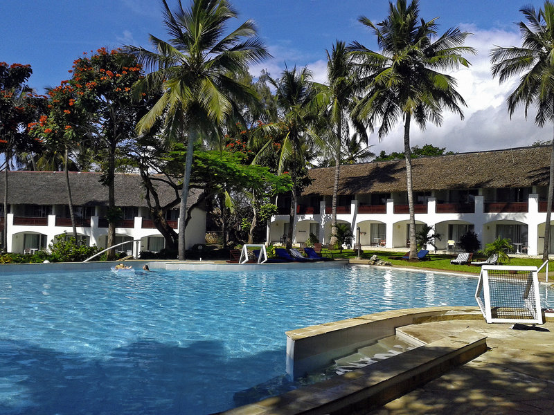 Diamonds Leisure Beach & Golf Resort in Diani Beach, Mombasa (Kenia) Außenaufnahme