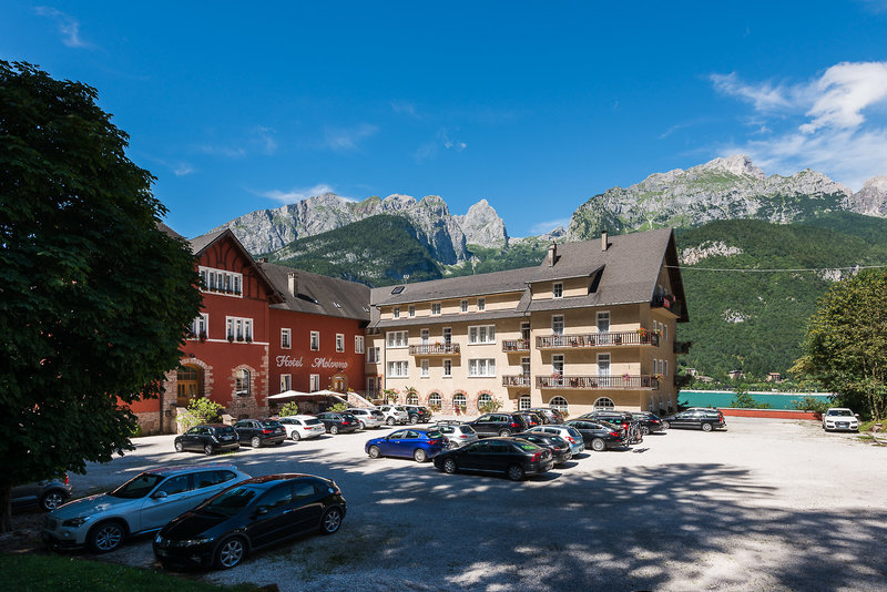 Grand Hotel Molveno in Molveno, Bolzano Außenaufnahme