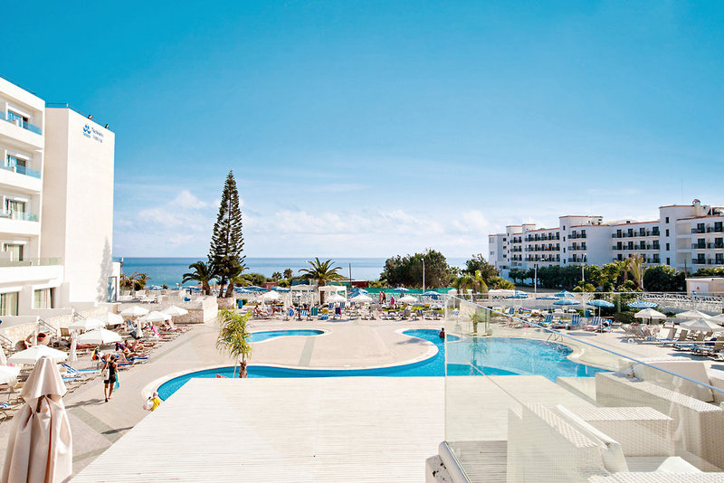 Odessa Beach Hotel in Protaras, Larnaca (Süden) Pool