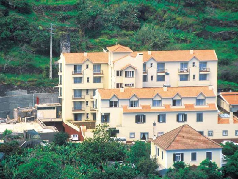 Santa Cruz Village Hotel in Santa Cruz, Funchal (Madeira) Außenaufnahme