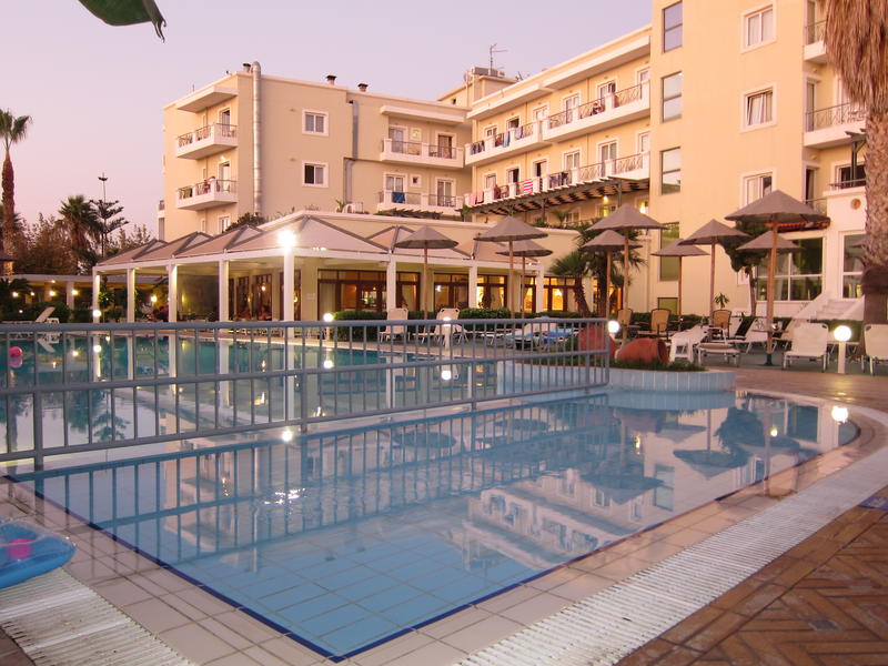 Kos Divine Hotel & Suites in Kos-Stadt, Kos Pool