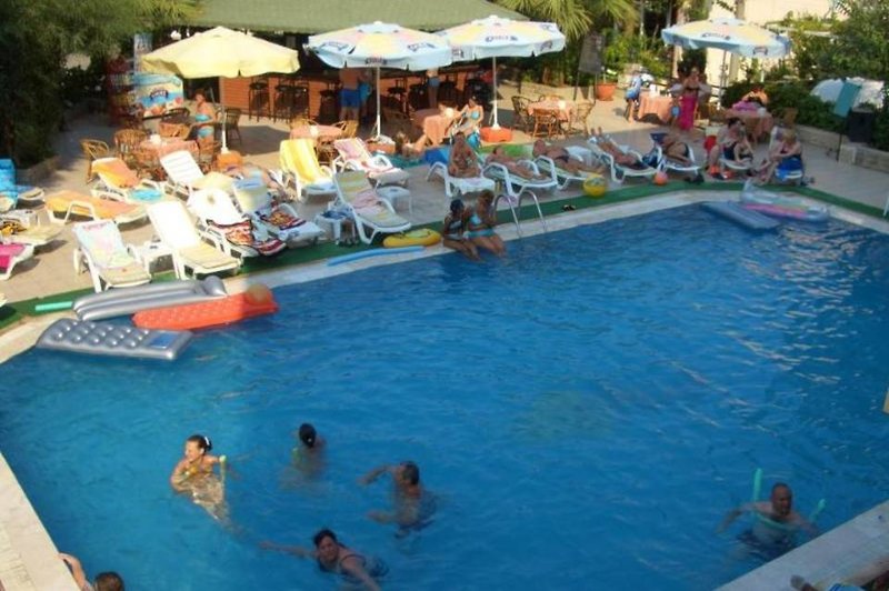 Club Dorado Hotel in Armutalan, Dalaman Pool