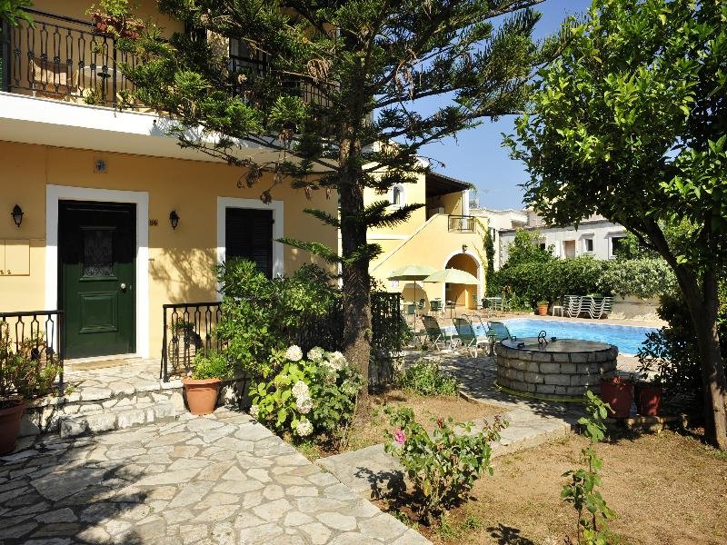 Ariti Apartments in Kassiopi, Korfu Außenaufnahme