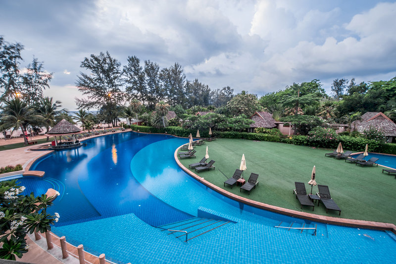 Chada Lanta Beach Resort in Ko Lanta, Phuket (Thailand) Pool