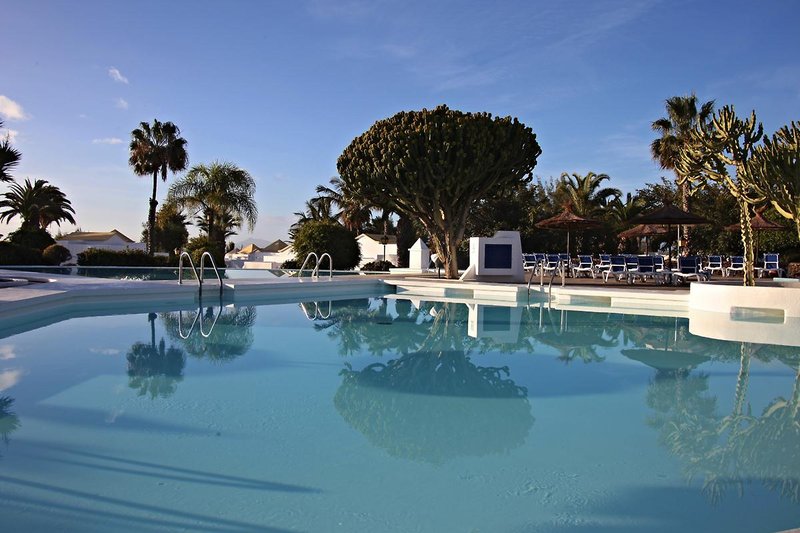 Sandos Atlantic Gardens in Yaiza, Lanzarote Pool