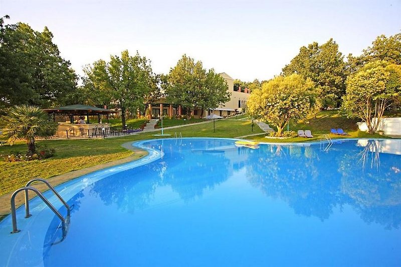 Century Resort Corfu in Acharavi, Korfu Pool