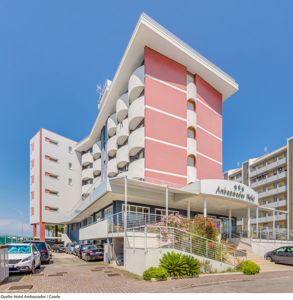 Hotel Ambassador in Porto Santa Margherita, Venedig Außenaufnahme