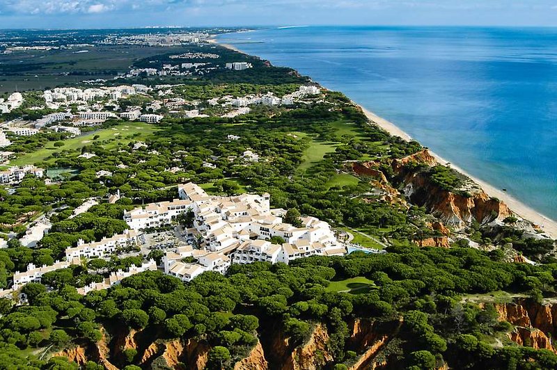 Pine Cliffs Resort - Vacation Club in Praia da Falesia, Faro Außenaufnahme