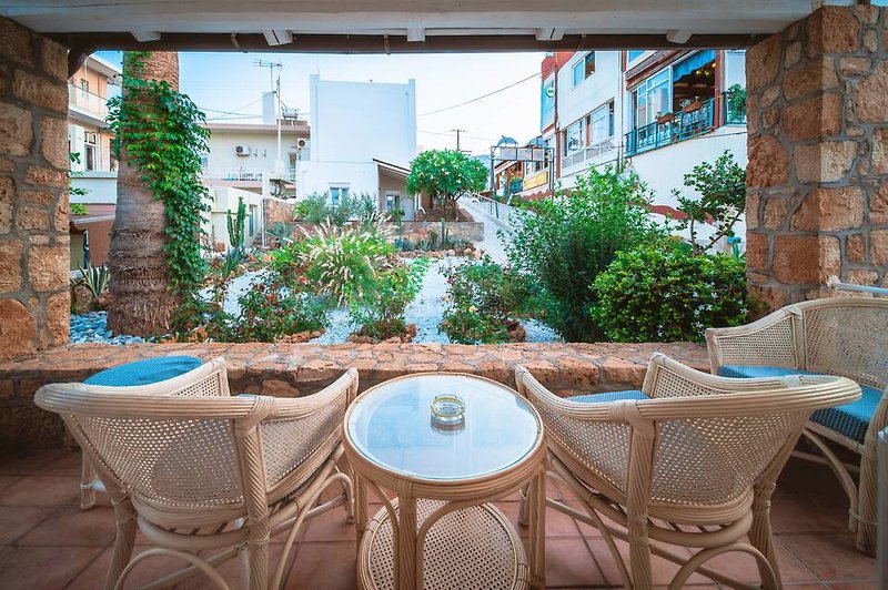 Soleil Apartments & Studios in Stalida, Heraklion (Kreta) Terrasse