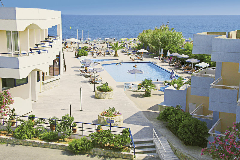 Kathrin Beach in Adelianos Kambos, Heraklion (Kreta) Pool