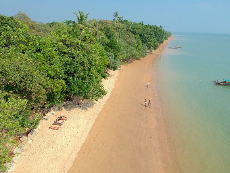 Anana Ecological Resort Krabi in Krabi Stadt, Krabi (Thailand) Strand