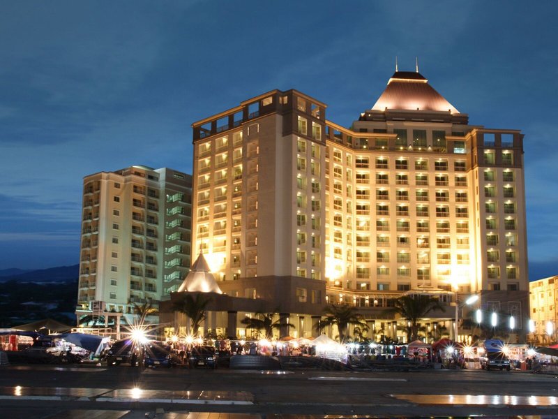 Cape Racha Hotel in Si Racha, Bangkok Außenaufnahme