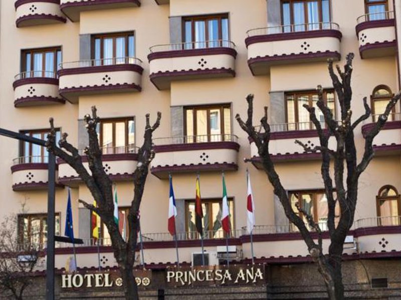 Hotel M.A. Princesa Ana in Granada, Granada Außenaufnahme