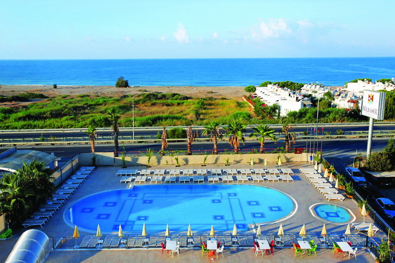 Throne Beach Resort & Spa in Örensehir, Antalya Pool