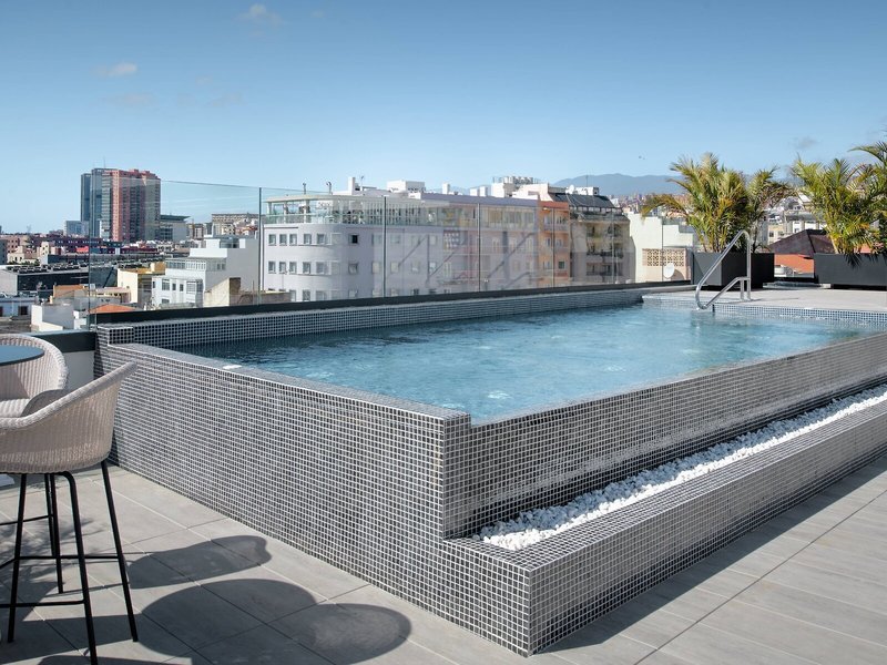 AC Hotel by Marriott Tenerife in Santa Cruz de Tenerife, Teneriffa Nord Terrasse