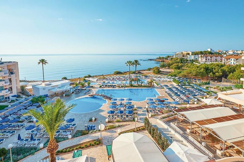 Hipotels Cala Bona Club in Cala Bona, Mallorca Pool