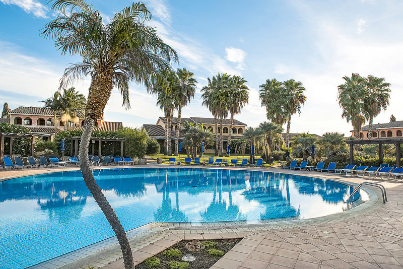 Lantana Resort Hotel & Apartments in Pula, Cagliari Pool