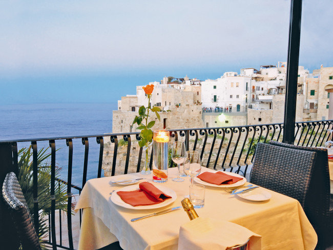 Hotel Covo dei Saraceni in Polignano a Mare, Brindisi Terasse