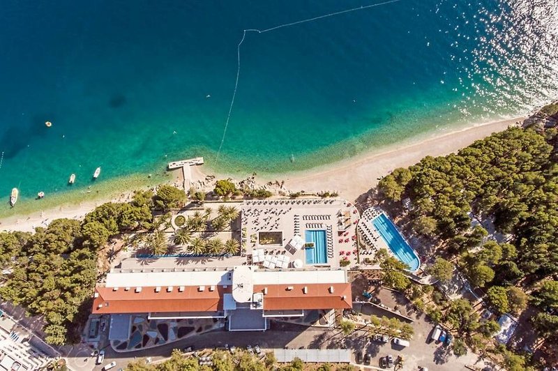 Bluesun Hotel Jadran in Tucepi, Split (Kroatien) Außenaufnahme