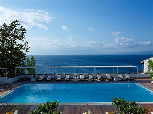 Atrium in Platanias, Skiathos Pool