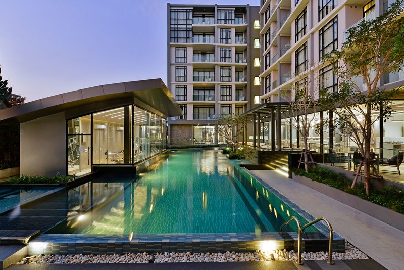 Arden Hotel and Residence in Chon Buri, Bangkok Pool