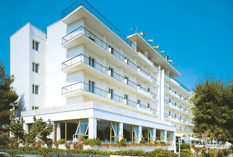 Grand Hotel Excelsior in Senigallia, Rimini Außenaufnahme