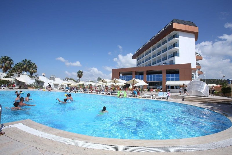 Nilbahir Resort Spa in Manavgat, Antalya Pool